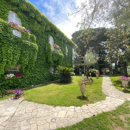 Voltapensieri Apartment Battipaglia Bagian luar foto