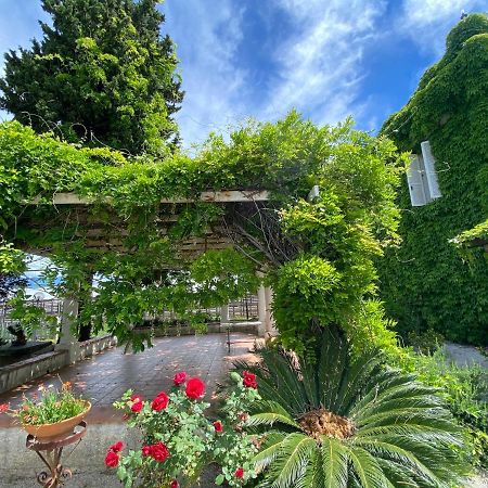 Voltapensieri Apartment Battipaglia Bagian luar foto