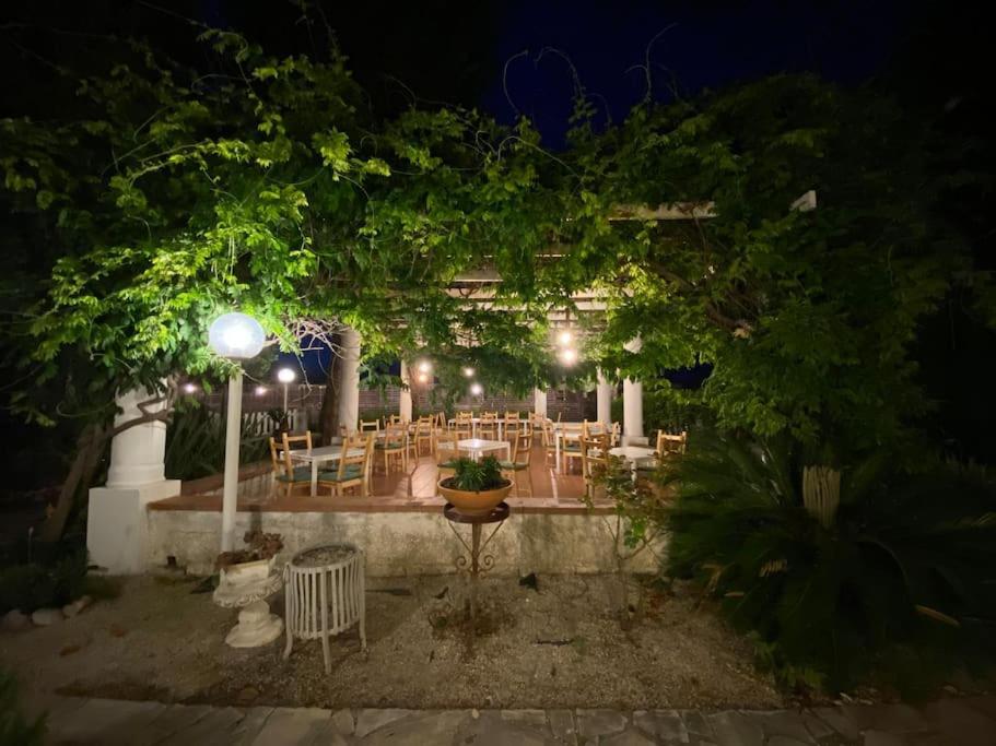 Voltapensieri Apartment Battipaglia Bagian luar foto