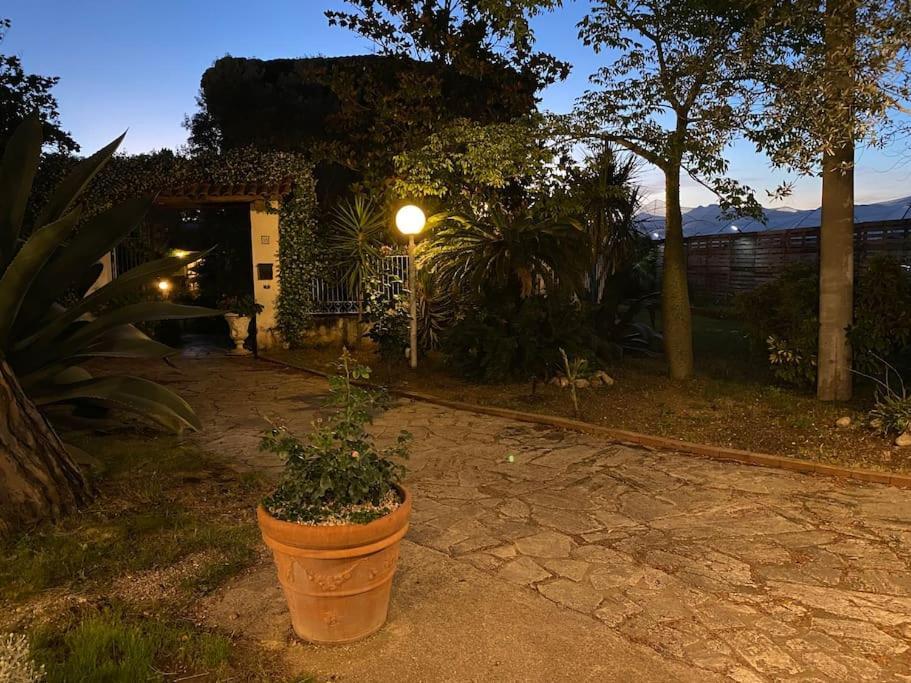 Voltapensieri Apartment Battipaglia Bagian luar foto